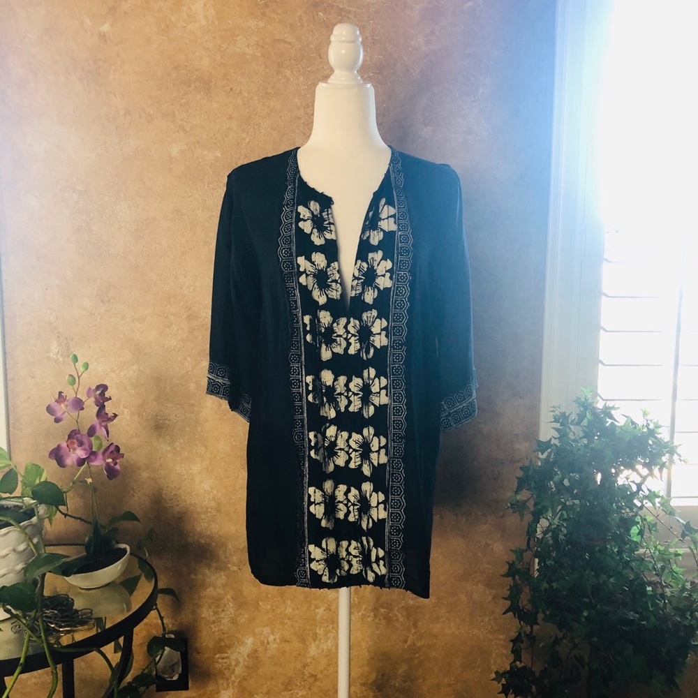 Oscar de la Renta blue blouse
